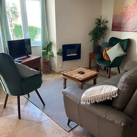 Holiday home Pinabre Plouguenast-Langast